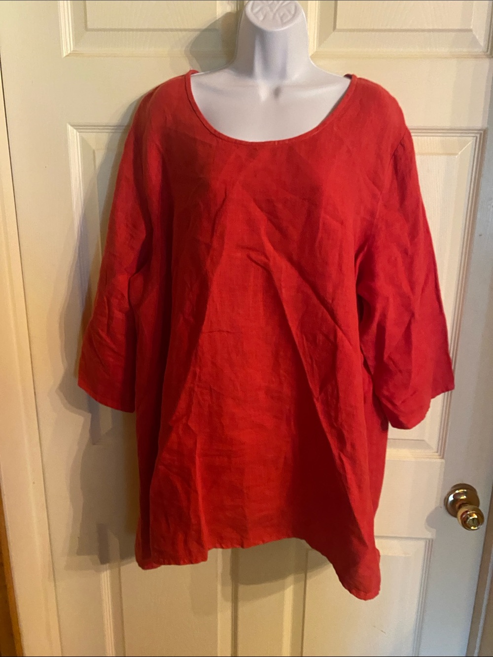 Women’s large linen tunic top